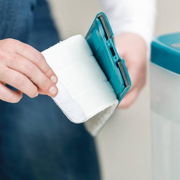 Livington Everclean Mop mit elektrischer Frischwasserpumpe