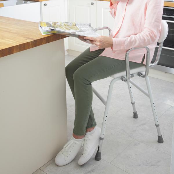 Chaise de cuisine, réglable en hauteur